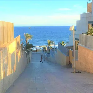 https://los-patios-tranquilos-el-medano-beach-apartment.in-canary-islands.com