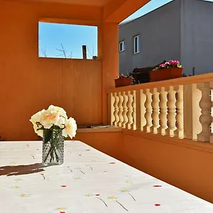 https://apartman-nina-zadar-23000.hotelinzadar.com