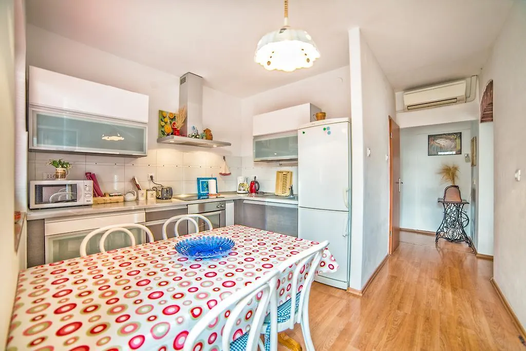 Apartment Iva Rovinj 0*,  Chorvatsko